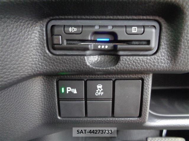 Honda N BOX CUSTOM 2022-08 385935-22