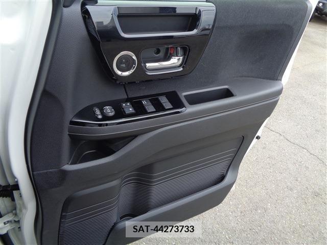 Honda N BOX CUSTOM 2022-08 385935-25