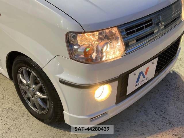 Mitsubishi TOPPO 2011-03 255377-11