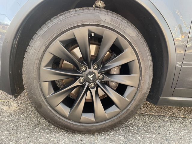Tesla MODEL X 2017-09 5121-9