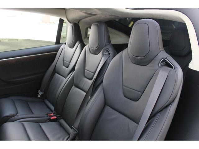 Tesla MODEL X 2017-09 5121-13