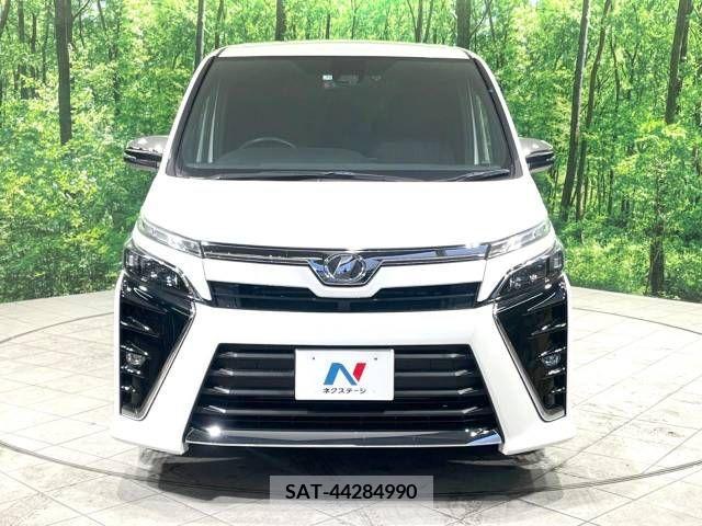 Toyota VOXY 2017-12 224293-14
