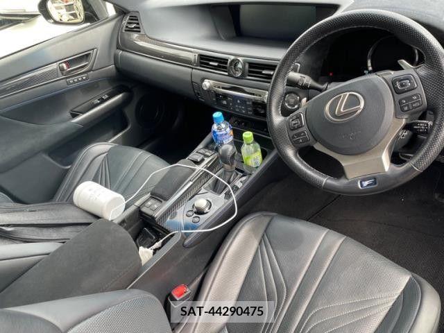 Lexus GS F 2017-08 275332-3