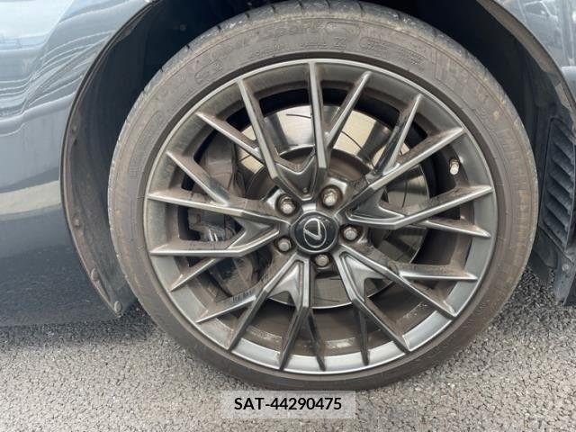 Lexus GS F 2017-08 275332-1