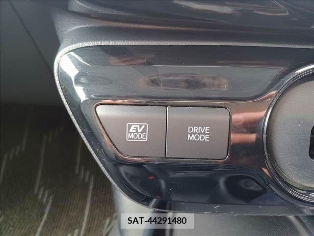 Toyota PRIUS 2021-01 209428-12
