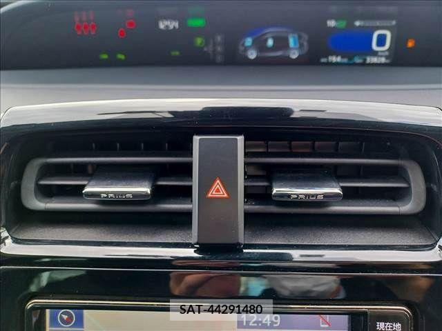 Toyota PRIUS 2021-01 209428-16
