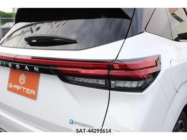 Nissan AURA 2021-08 356656-11