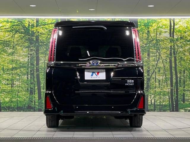 Toyota NOAH HYBRID 2019-05 27213-15