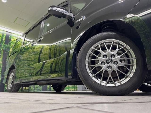 Toyota NOAH HYBRID 2019-05 27213-13
