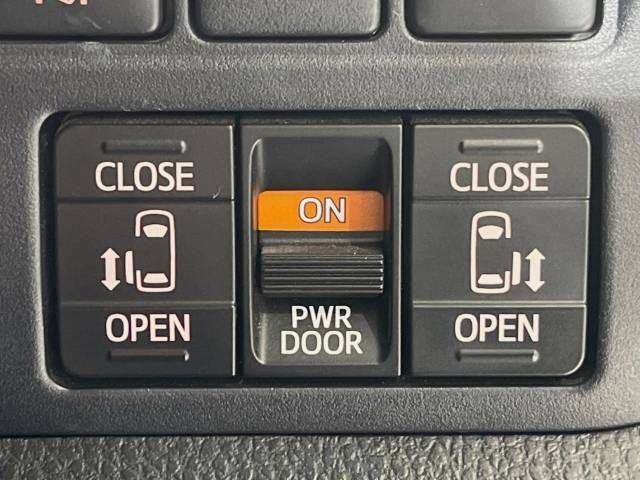 Toyota NOAH HYBRID 2019-05 27213-6