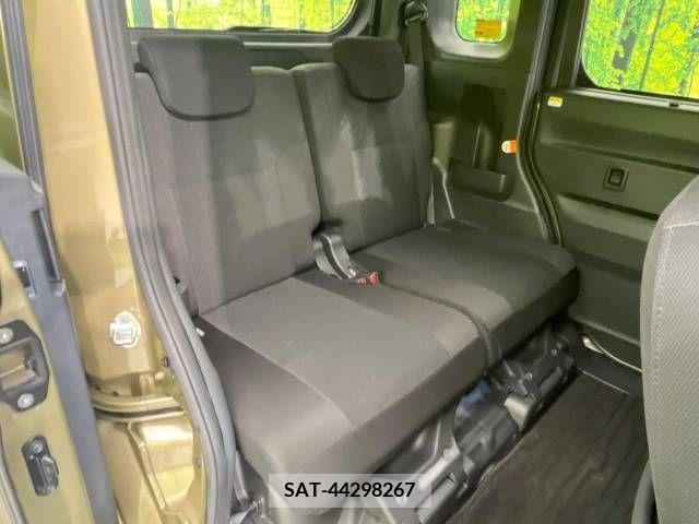 Daihatsu WAKE 2017-03 310558-9