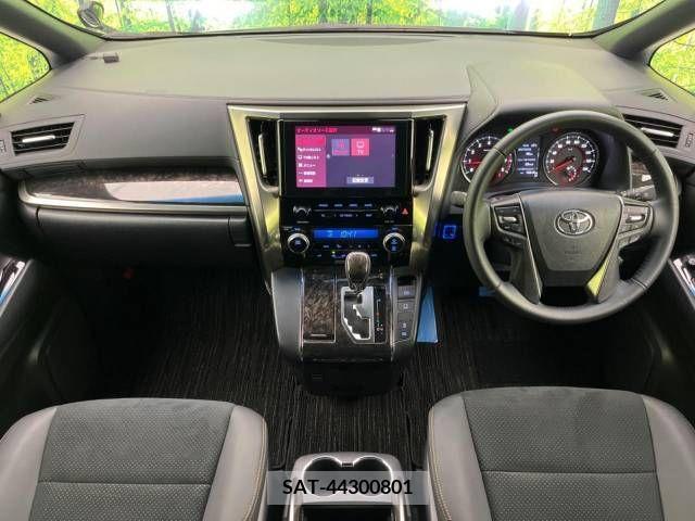 Toyota ALPHARD 2021-10 395506-1