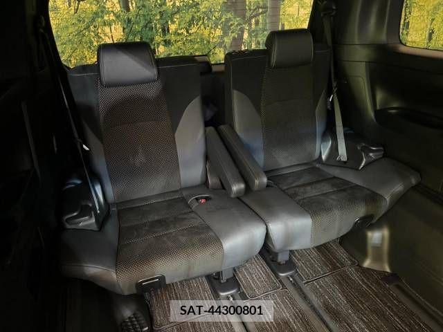 Toyota ALPHARD 2021-10 395506-11