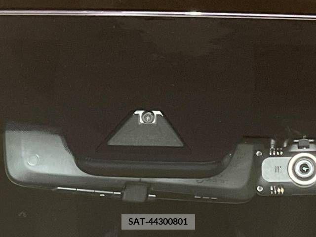 Toyota ALPHARD 2021-10 395506-3