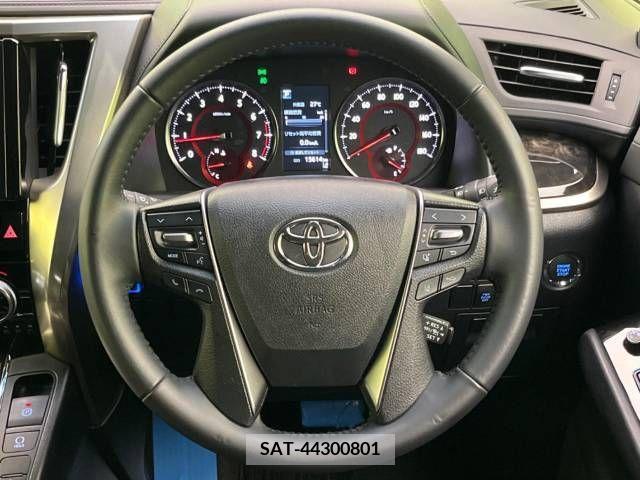 Toyota ALPHARD 2021-10 395506-13