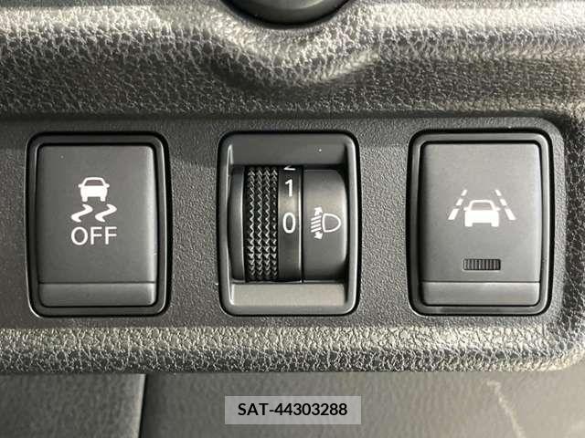 Nissan NOTE 2019-02 340702-6