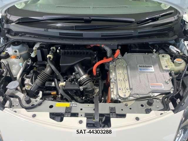 Nissan NOTE 2019-02 340702-17