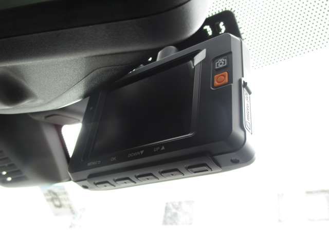 Nissan X-TRAIL 2017-06 3815-7