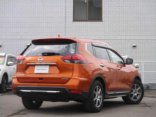 Nissan X-TRAIL 2017-06 3815-1