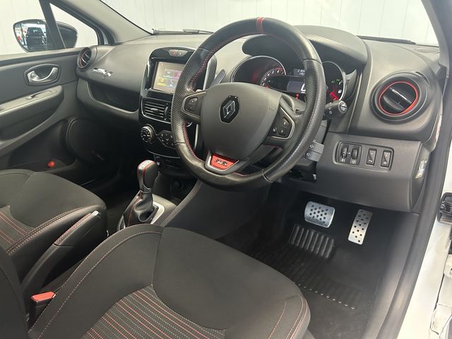 Renault LUTECIA 2020-01 5438-1