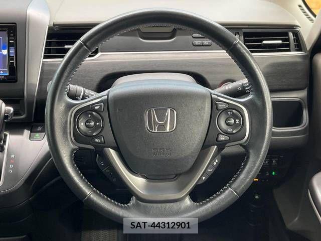 Honda FREED 2017-06 396642-11