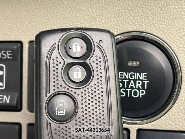 Daihatsu TANTO 2013-12 369247-5