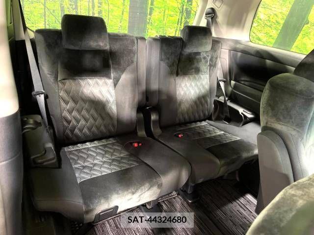 Toyota ALPHARD 2019-04 355459-9