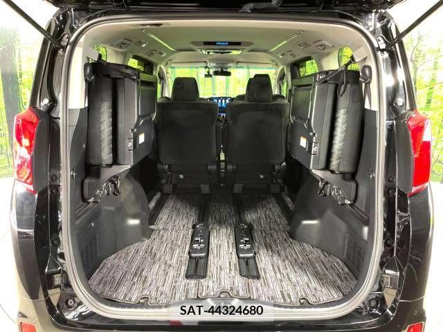 Toyota ALPHARD 2019-04 355459-10