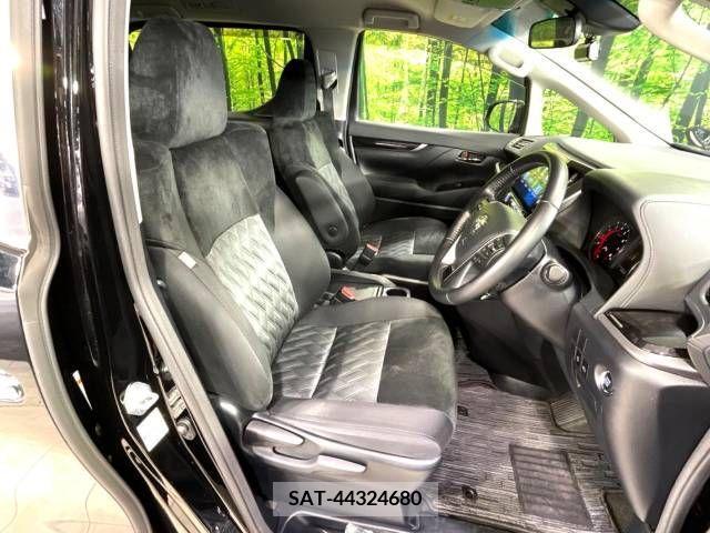 Toyota ALPHARD 2019-04 355459-7