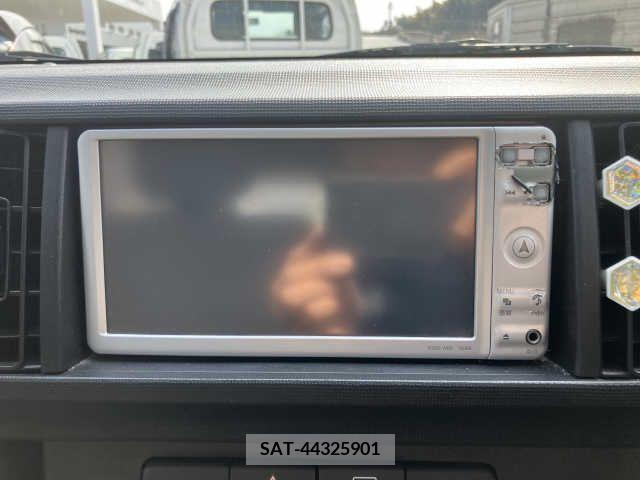 Toyota PASSO 2013-06 219890-5