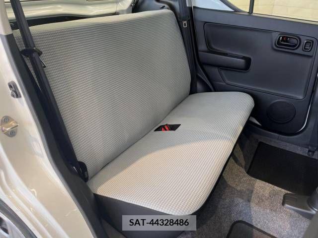 Suzuki ALTO 2017-09 305068-9