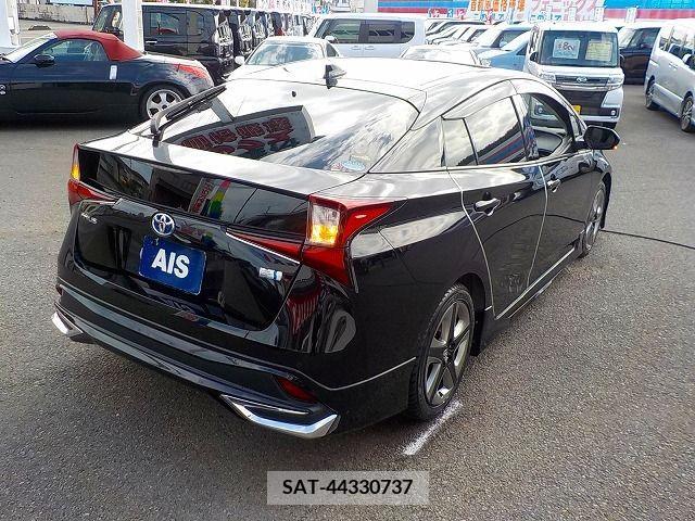 Toyota PRIUS 2021-04 224320-5