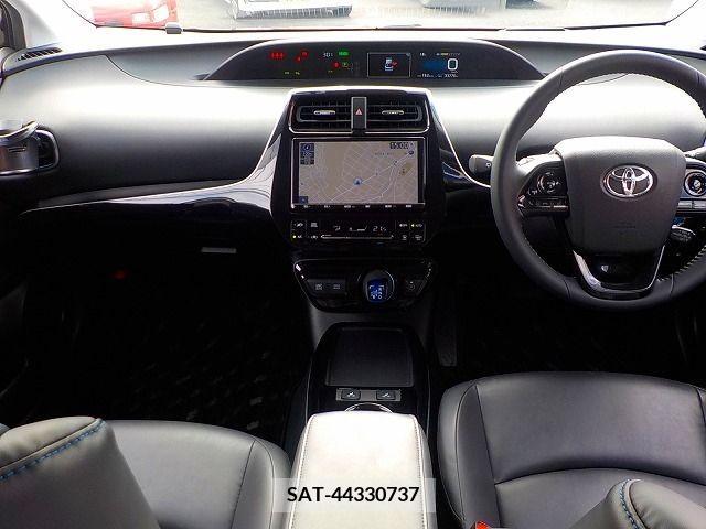 Toyota PRIUS 2021-04 224320-1