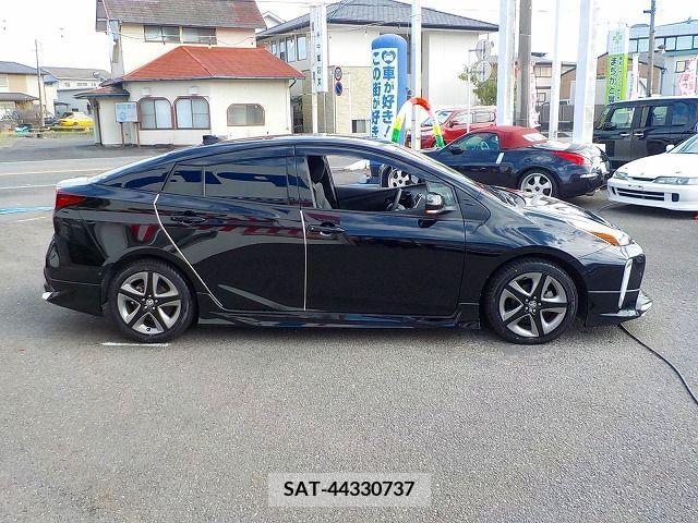 Toyota PRIUS 2021-04 224320-7
