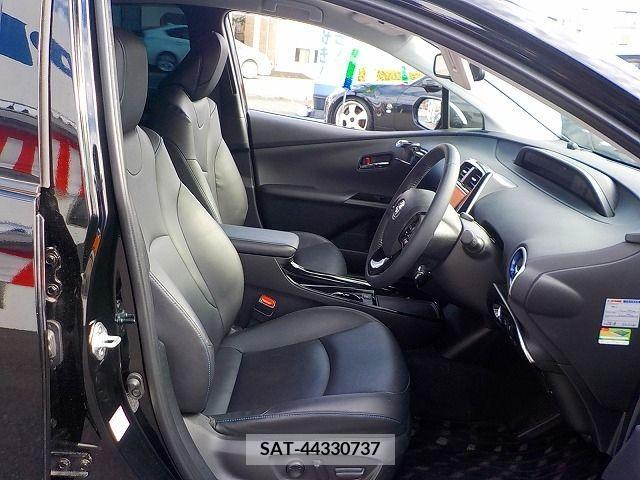 Toyota PRIUS 2021-04 224320-18