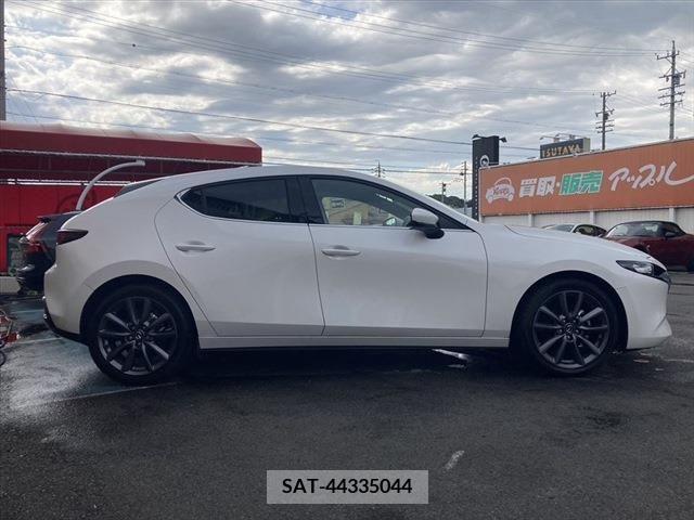 Mazda MAZDA3 2021-08 276409-3