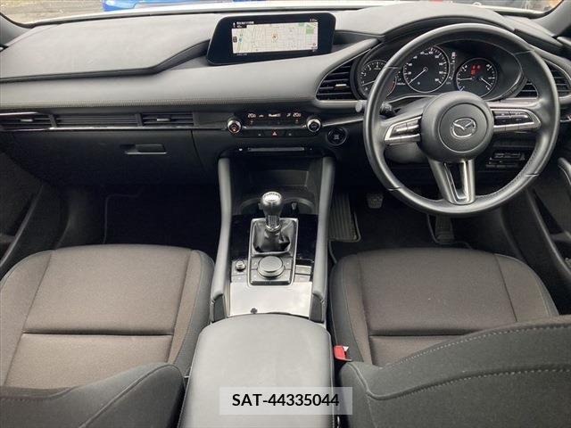 Mazda MAZDA3 2021-08 276409-16