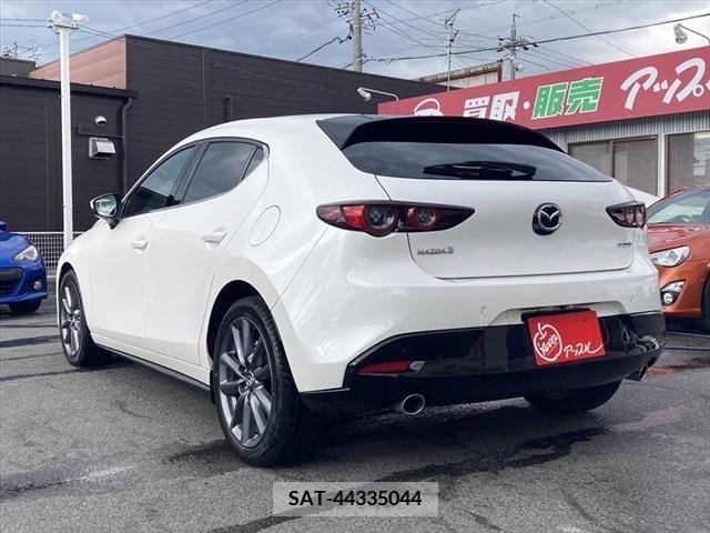 Mazda MAZDA3 2021-08 276409-6
