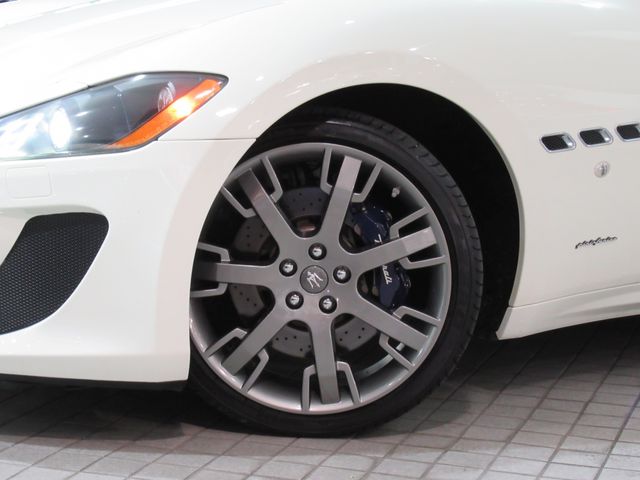 Maserati GranCabrio 2012-01 188471-29