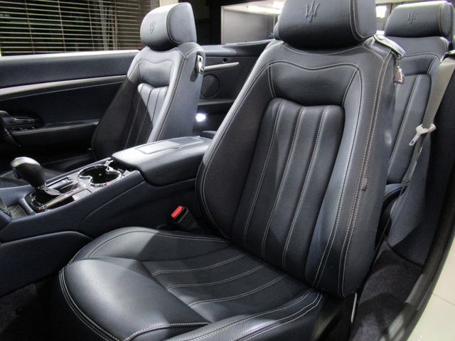 Maserati GranCabrio 2012-01 188471-5
