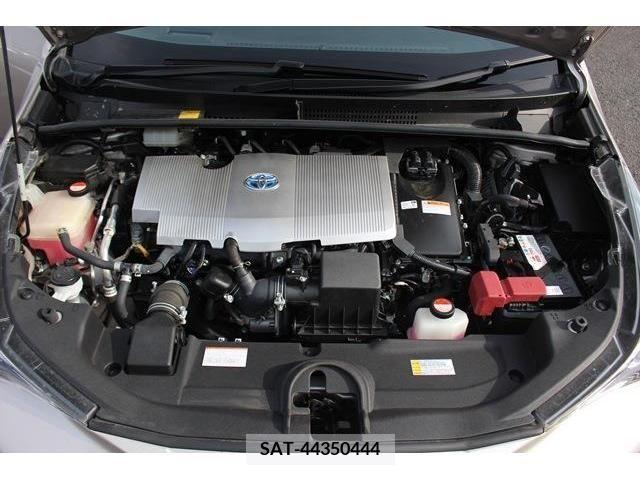 Toyota PRIUS 2016-02 282330-18