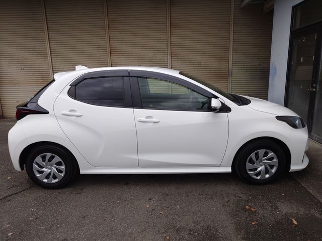 Toyota YARIS 2020-08 14850-17