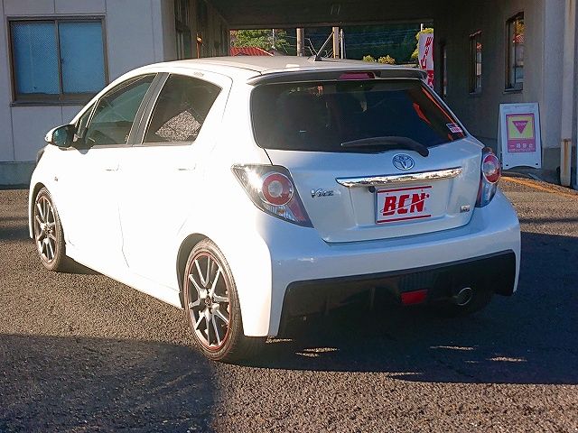 Toyota VITZ 2011-11 183025-8