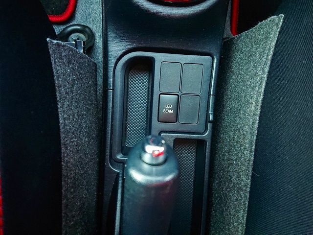Toyota VITZ 2011-11 183025-21