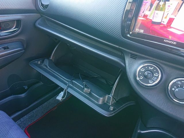 Toyota VITZ 2011-11 183025-16