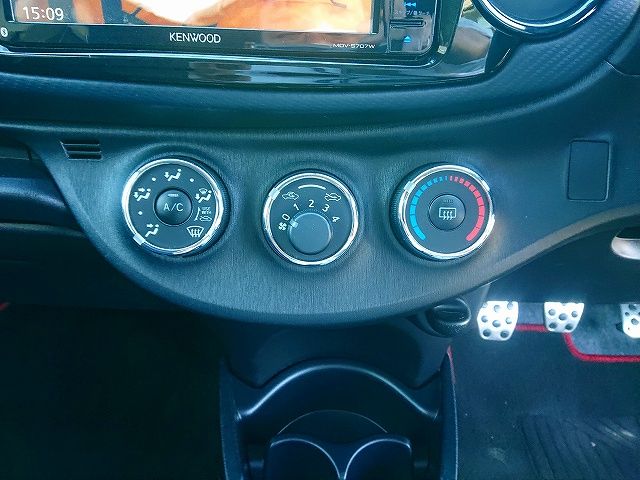Toyota VITZ 2011-11 183025-15