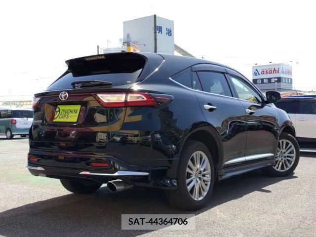 Toyota HARRIER 2017-08 271274-1