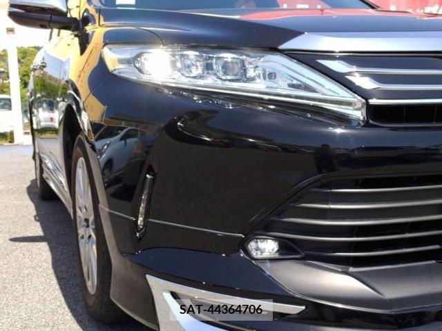 Toyota HARRIER 2017-08 271274-8