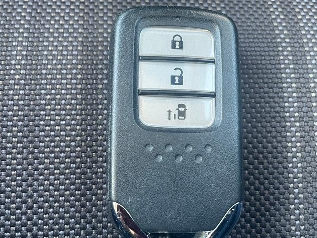 Honda FREED HYBRID 2017-06 12836-27