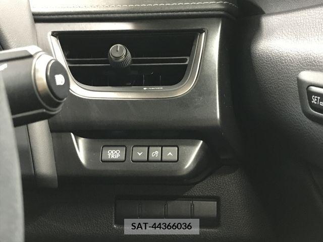 Lexus UX 2019-09 334368-21